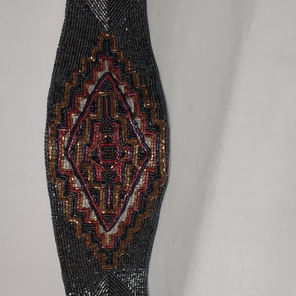 La Regale Beaded Belt with Multicolor Design